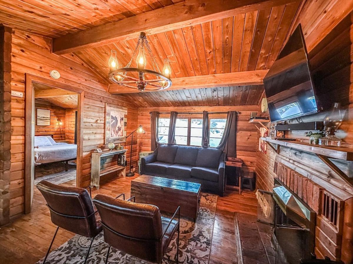 Village Vibes Deck And Bbq Duck Creek Village 외부 사진